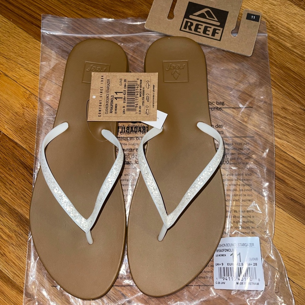 NWT REEF Flip Flops
